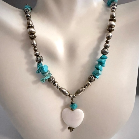Southwestern Liquid Silver Turquoise Mother of Pearl Heart Necklace 24 Inches - Picture 2 of 5